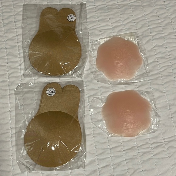 2 Pairs Sticky Bra Adhesive Invisible Bra, Strapless Backless Reusable - Picture 2 of 10